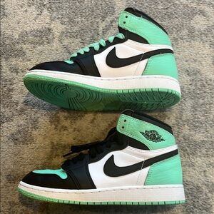Nike Air Jordan High Tops - Mint and Black